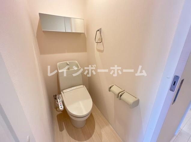 Ｂａｎｄｅｒｕｏｌａ【非対面接客対応！】接客・申込・契約　オンライン＆LINE　相談可！のトイレ|落ち着いた色調のトイレです