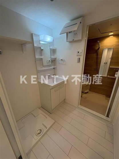 【洗面所】 | AXIA M-City武蔵小山 | 明るい洗面所です