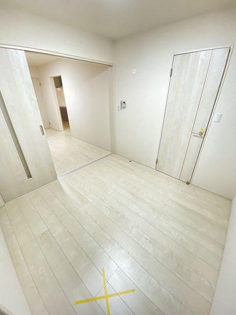 尼崎市東園田町２丁目のアパートのロビー