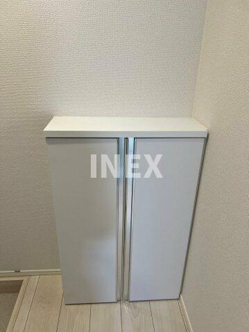 横浜市西区東久保町のアパートの収納|シューズボックス付