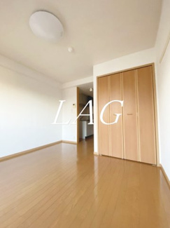 【居間・リビング】 | カーサ　ヴェンティ | 洋室のお部屋です。（同仕様です。）