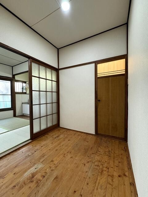 藤田荘の洋室