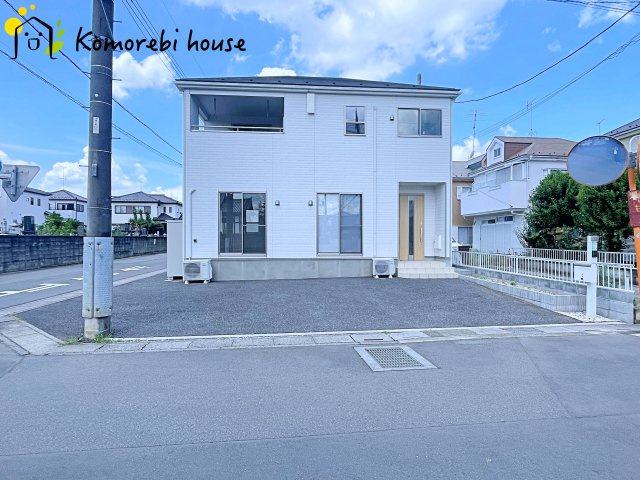 鴻巣市箕田　中古戸建　の駐車場|駐車場があります