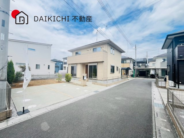 【前面道路含む現地写真】 | 行田市大字持田　中古戸建