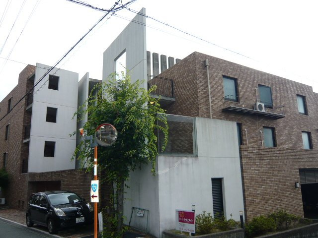 NEST刀根山の外観