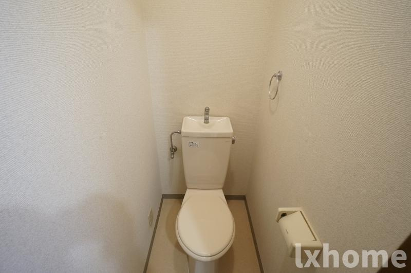 アンソレイエ・シャンブルのトイレ|コンパクトで使いやすいトイレです