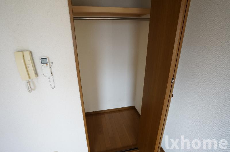 アンソレイエ・シャンブルの収納|小物を収納するのに便利です