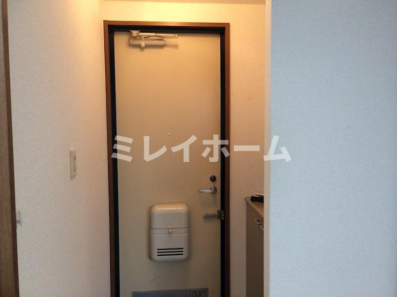 ジュネス雪谷の玄関