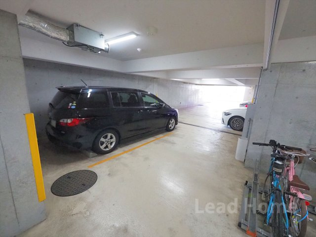 【駐車場】 | ラグシスヒルズ三軒茶屋