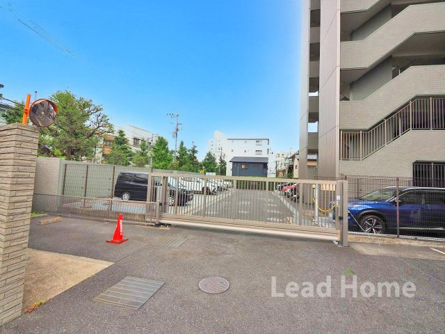【駐車場】 | ルフォン世田谷