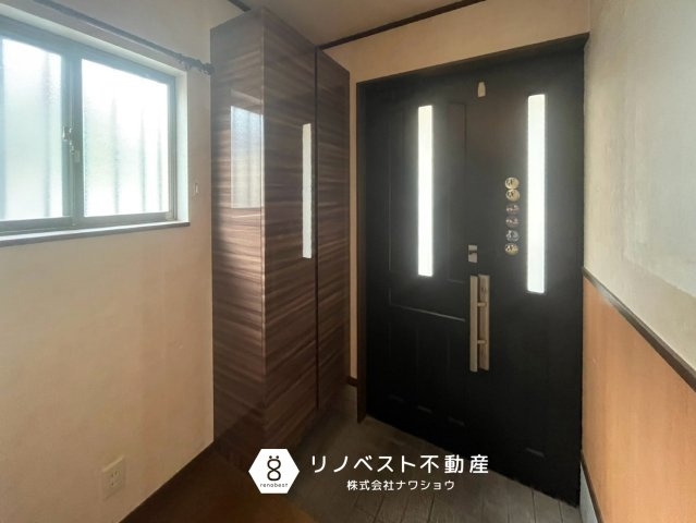 東大阪市池之端町の玄関|【リノベスト不動産】リフォーム・リノベーションのご相談も承ります♪
