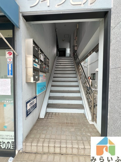 【エントランス】 | ライフビル