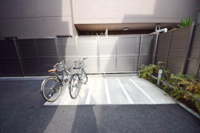 ＣＯＲＶＡＬ住吉の駐車場