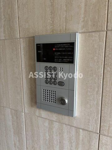 狛江市和泉本町３丁目の賃貸マンションのセキュリティ