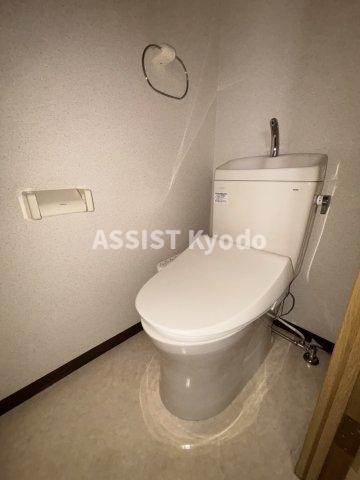 狛江市和泉本町３丁目の賃貸マンションのトイレ