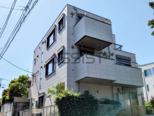 ラ・クレール下北沢の外観
