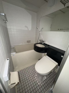 【設備】 | アルス市ヶ谷 | ユニットバスです。トイレにはウォシュレットついてます。
市ヶ谷の賃貸物件。
「アルス市ヶ谷」のことなら(株)メイワ・エステートへお任せください。