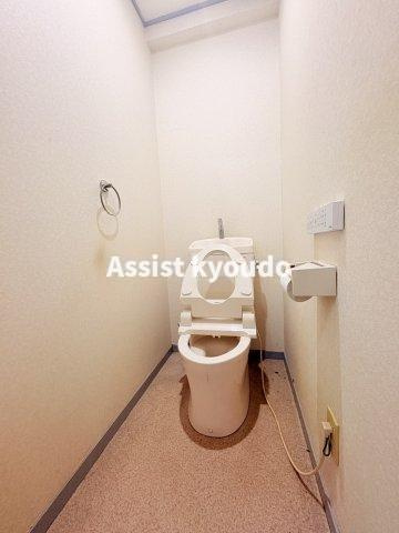 狛江市中和泉４丁目の賃貸マンションのトイレ
