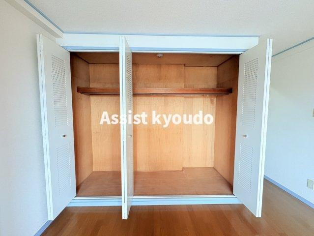 狛江市中和泉４丁目の賃貸マンションの収納