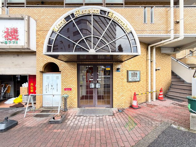 ライオンズマンション旗の台のエントランス