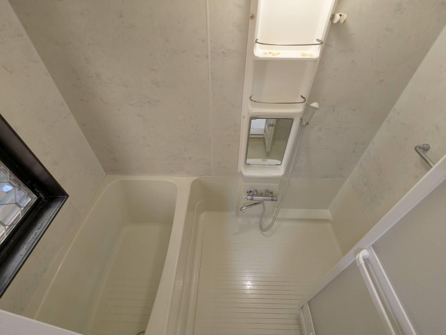 和歌山市直川・中古戸建・54814の浴室