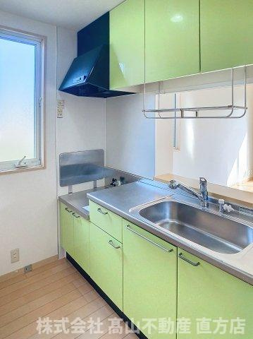 宮若市沼口のアパートのキッチン