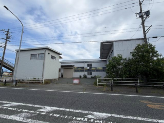 日栄工場の外観