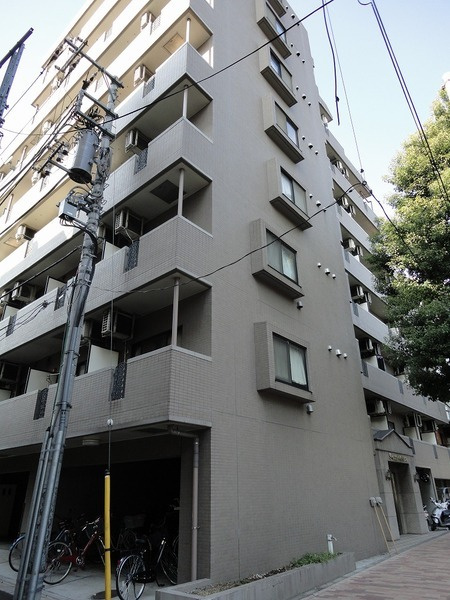 エスコート中野大和町の外観|外観は落ち着いています