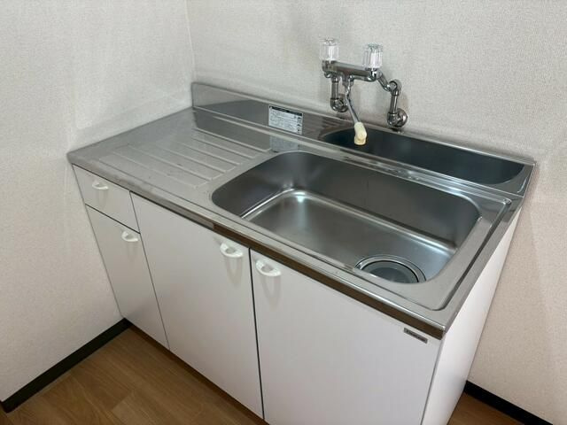黄金町テラスハウスのキッチン