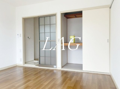 【居間・リビング】 | サロンハイム | 洋室のお部屋です。