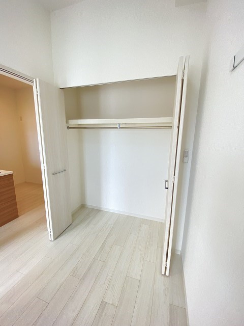 尼崎市七松町１丁目の賃貸マンションの収納