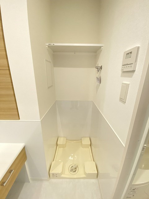 尼崎市七松町１丁目の賃貸マンションの玄関