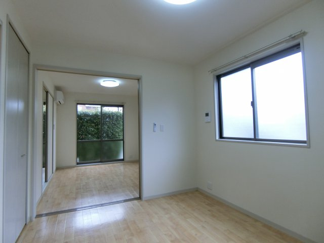 Logement de haut pon（ロジュムドオポー）の内装|イメージ101号室の写真（反転あり）