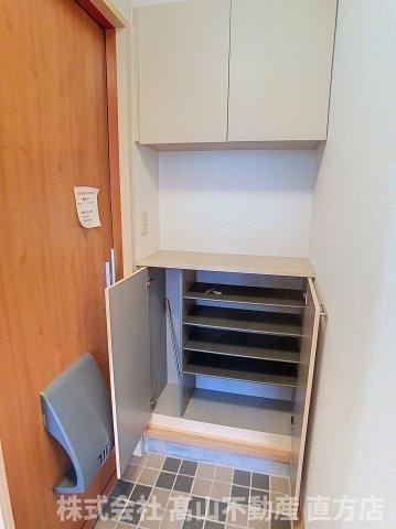 宮若市沼口のアパートの収納