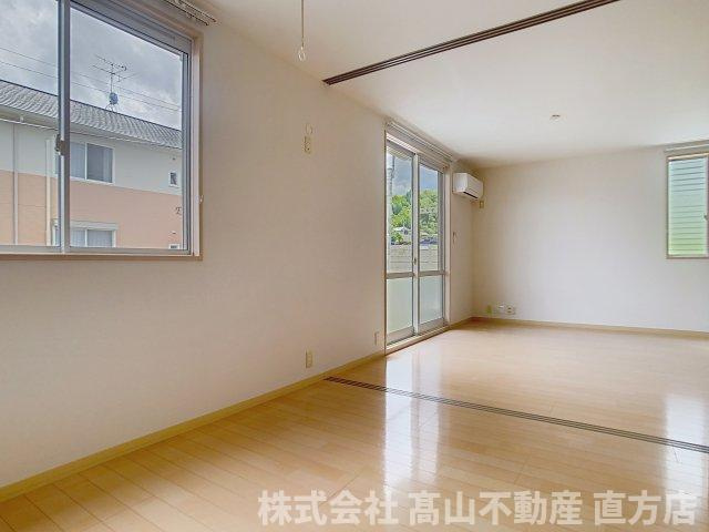 宮若市沼口のアパートの洋室