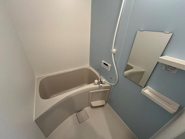 クレスタ鴨居の浴室