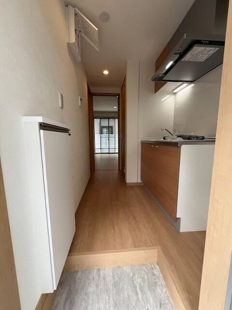 クレスタ鴨居の玄関