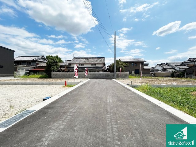 ●天理市富堂町　第6期　新築一戸建ての前面道路含む現地写真|周辺は落ち着いた街並みの住宅地！子育てがしやすい住環境です！まだ未完成ですが、現地でしかわからない事もございます。是非一度ご覧ください。