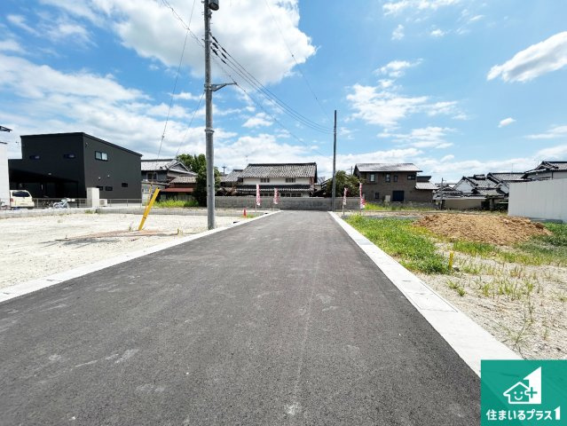 ●天理市富堂町　第6期　新築一戸建ての前面道路含む現地写真|周辺は落ち着いた街並みの住宅地！子育てがしやすい住環境です！まだ未完成ですが、現地でしかわからない事もございます。是非一度ご覧ください。