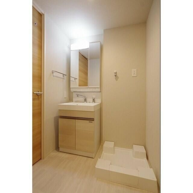 ＬＩＢＲ　ＧＲＡＮＴ　大宮の洗面所