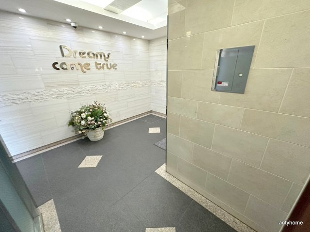 AXIS LIFE UMEDA　仲介手数料無料のロビー