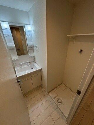 早稲田鶴巻町ＩＭＡハウスの洗面所