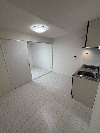 早稲田鶴巻町ＩＭＡハウスの居間・リビング