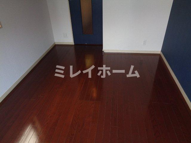 ステージファースト大森駅前の居間・リビング