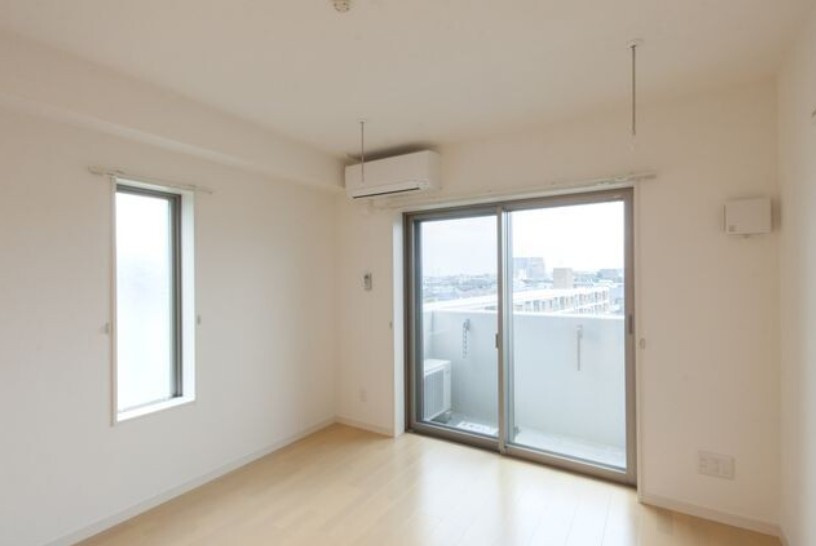 川崎市多摩区登戸の賃貸マンションの居間・リビング