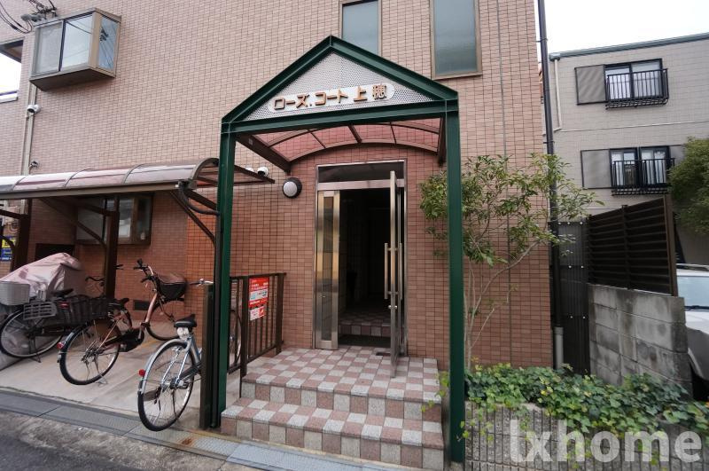 ローズコート上穂のエントランス|ゆとりのあるエントランスです