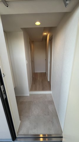 板橋区東山町の賃貸マンションの玄関