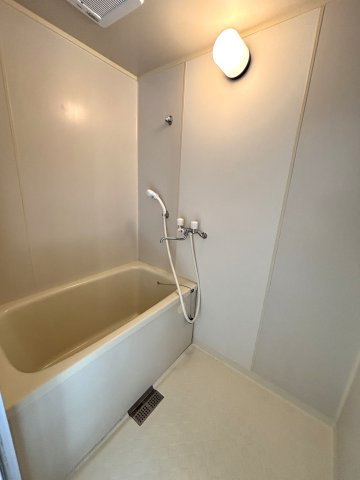 福岡市早良区城西１丁目の賃貸マンションの浴室|ゆったり過ごせるお風呂です