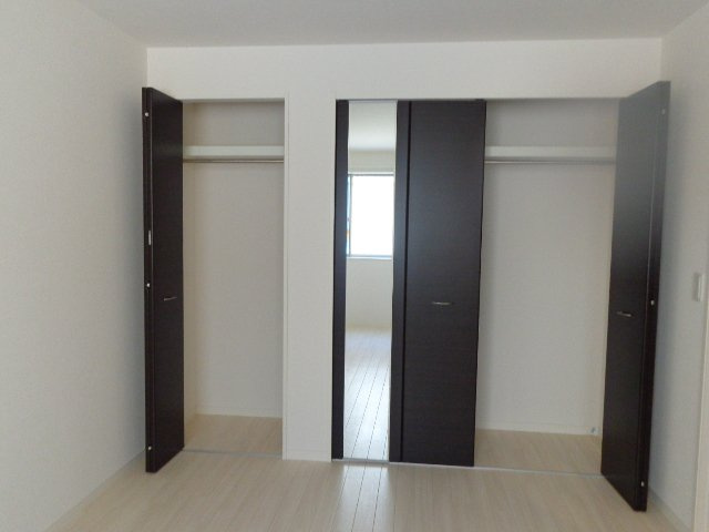 プティハルダの収納|クローゼット