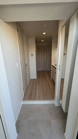 板橋区東山町の賃貸マンションの玄関